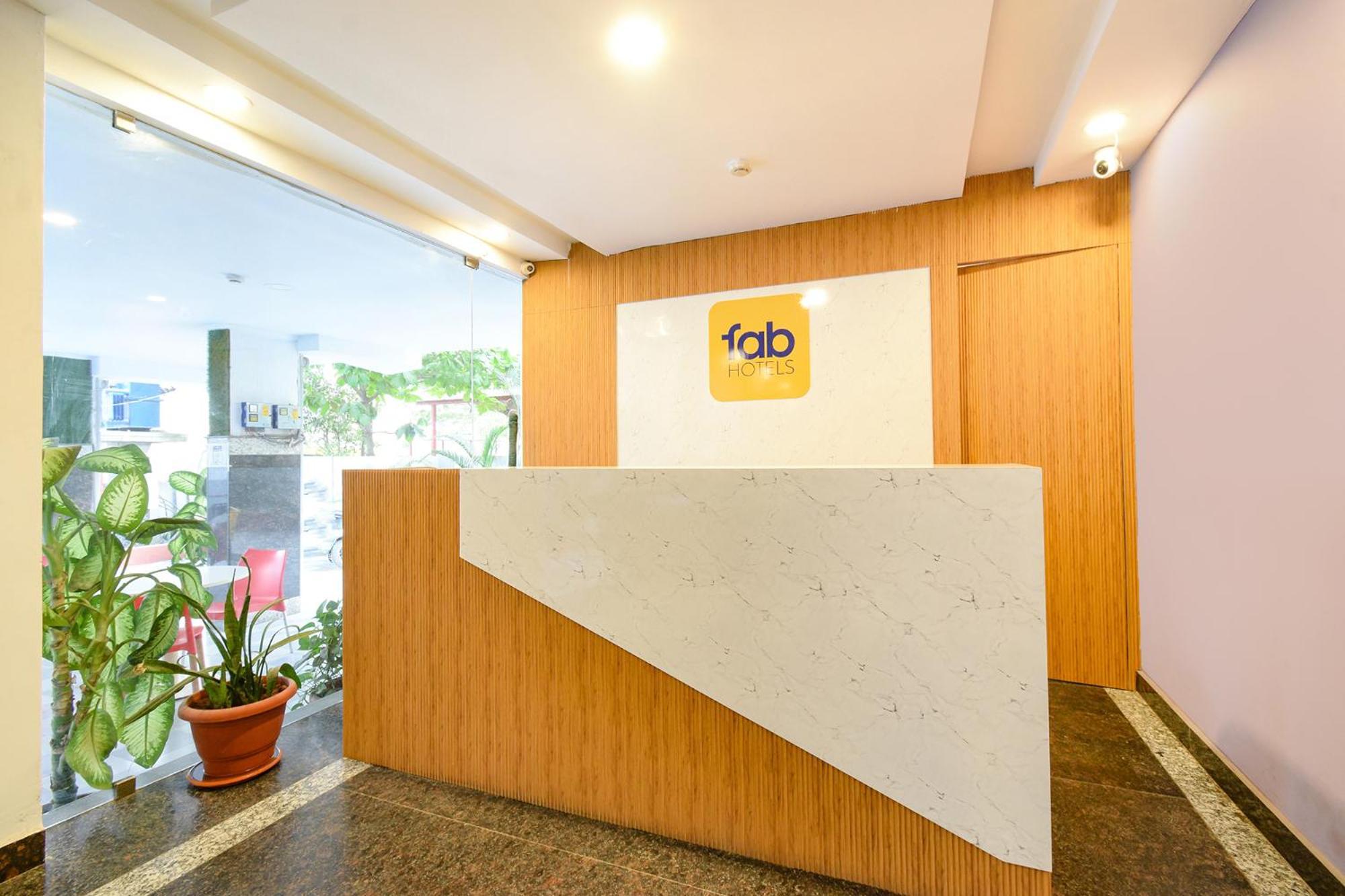 Fabhotel The Cinco Primera - Nr Kbr Park, Banjara Hills Hyderabad Exterior foto