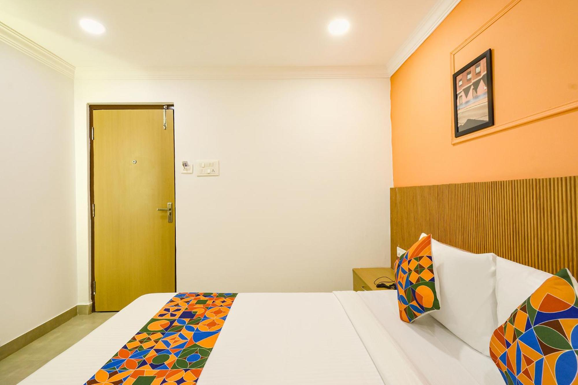 Fabhotel The Cinco Primera - Nr Kbr Park, Banjara Hills Hyderabad Exterior foto