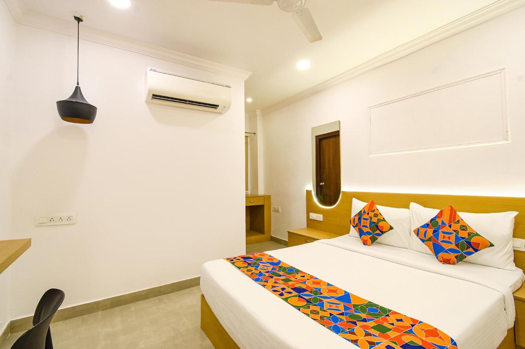 Fabhotel The Cinco Primera - Nr Kbr Park, Banjara Hills Hyderabad Exterior foto
