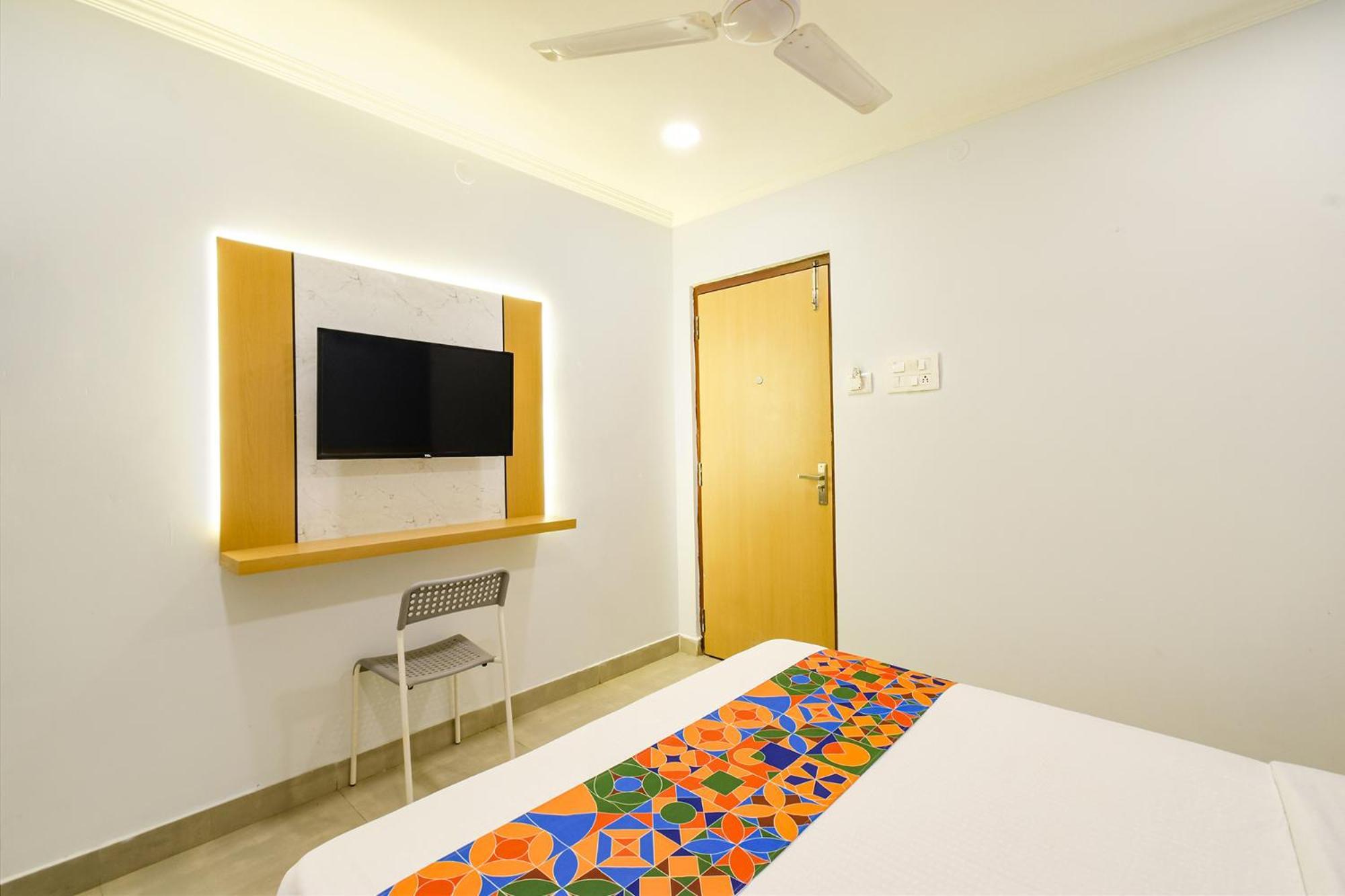 Fabhotel The Cinco Primera - Nr Kbr Park, Banjara Hills Hyderabad Exterior foto